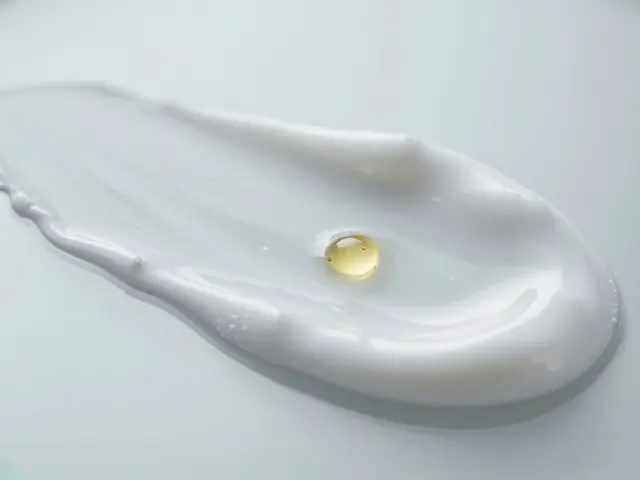 Co je pleťový krém: Úplný průvodce složením a účinky na vaši kůži